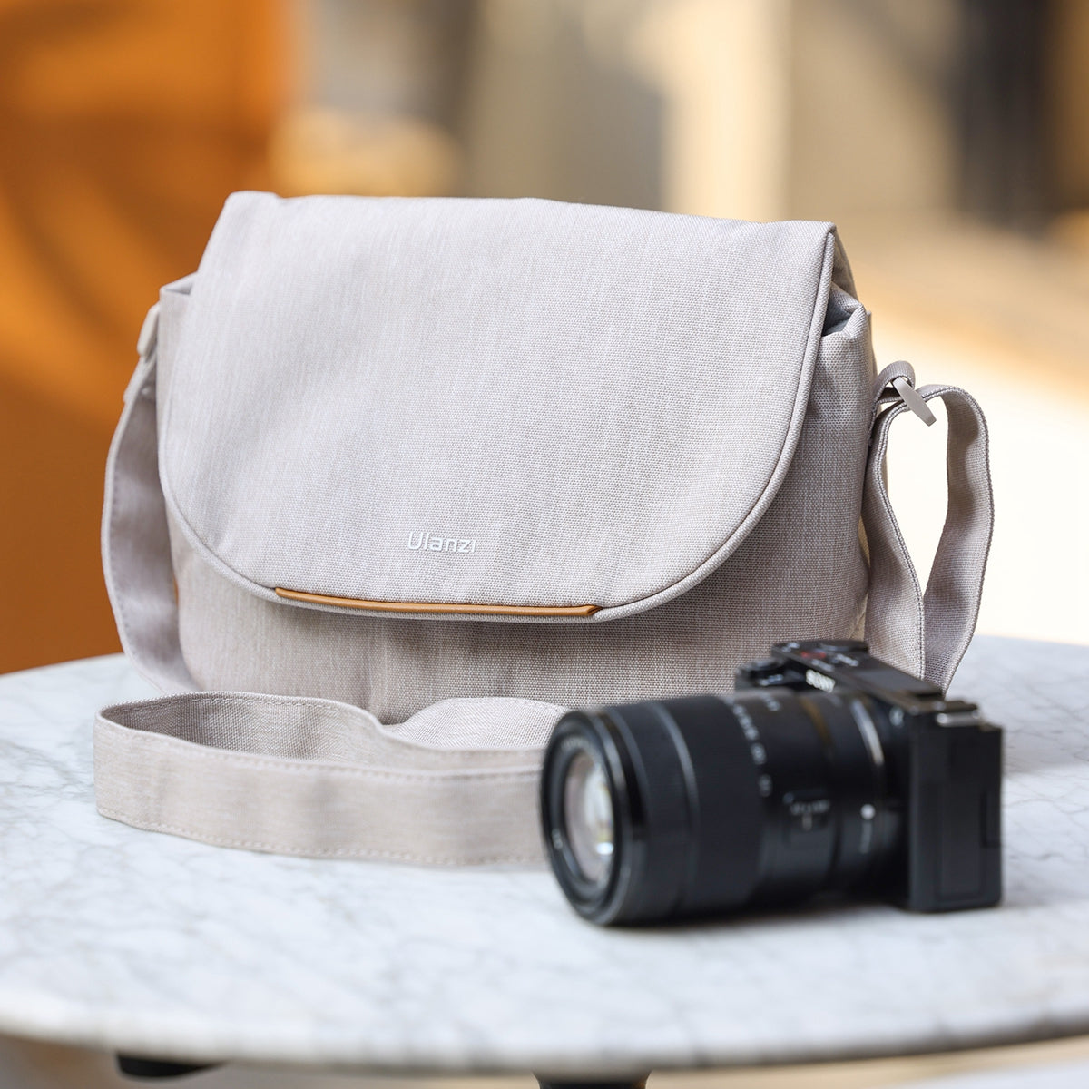 BOLSO ULANZI DE HOMBRO LIGERO B011