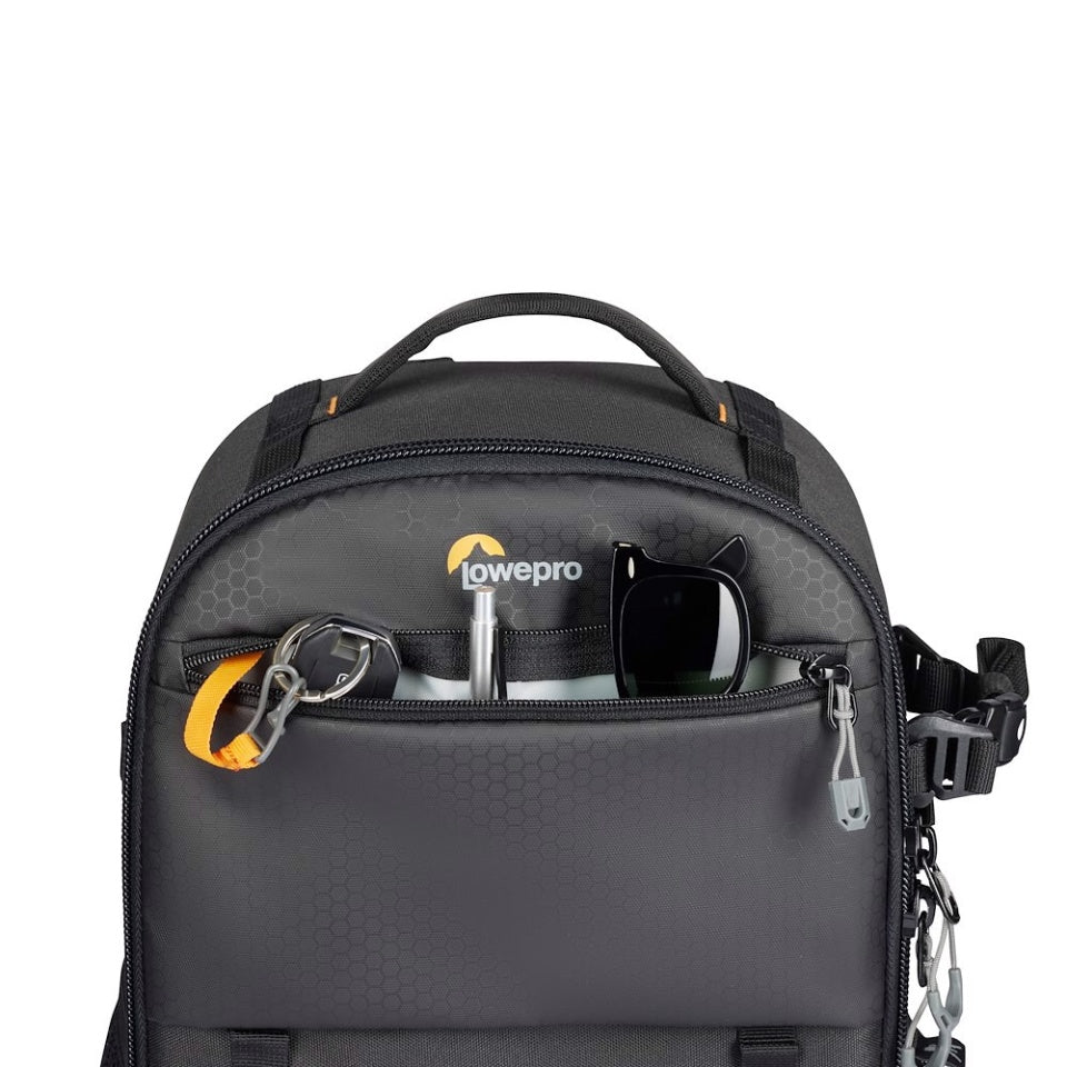 MALETIN LOWEPRO ADVENTURA BP 300 III BLACK