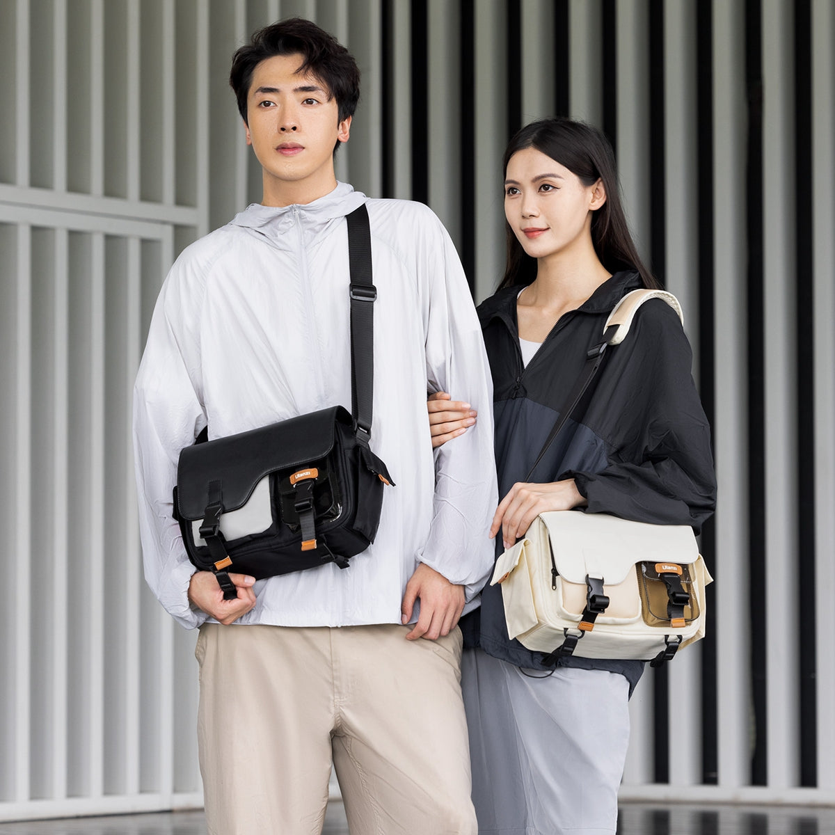 BOLSO ULANZI TIPO MESSENGER BLACK B118