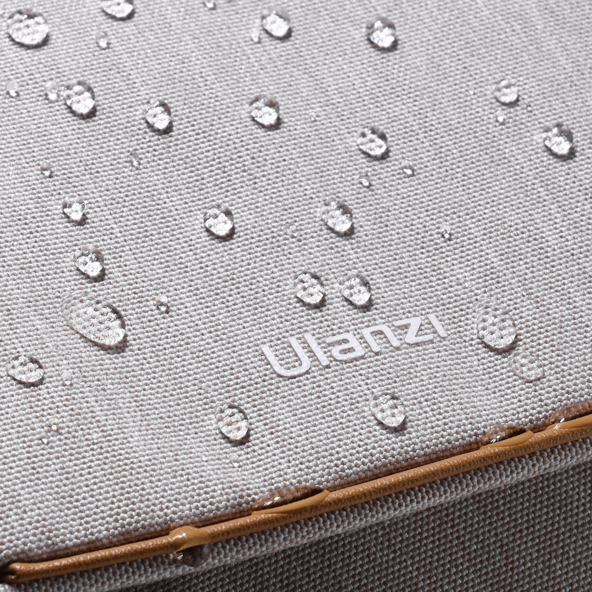 BOLSO ULANZI DE HOMBRO LIGERO B011