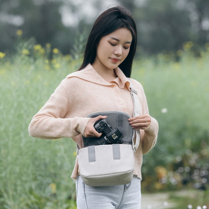 BOLSO ULANZI DE HOMBRO LIGERO B011