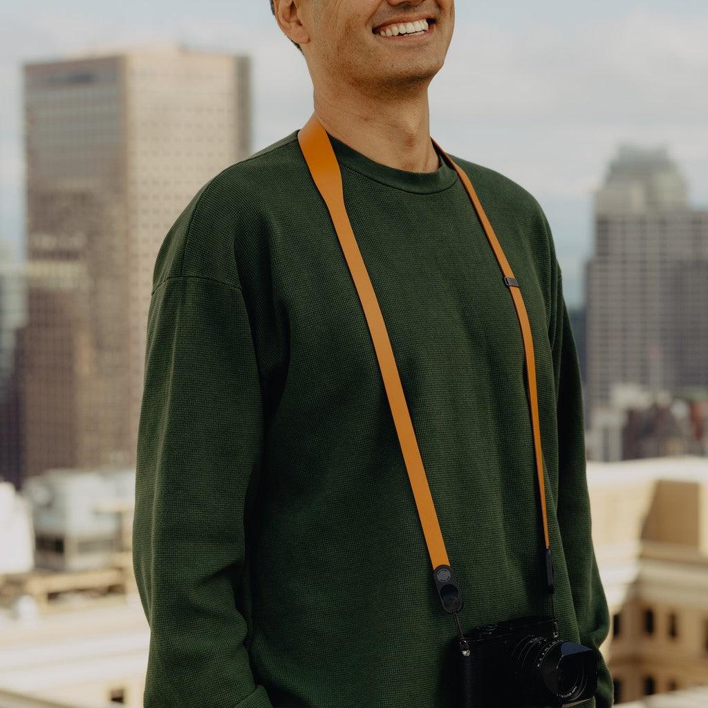 FORM LEATHER CAMERA STRAP/ STANDARD-AMBER