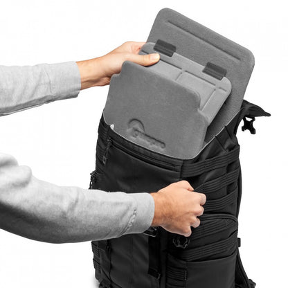 MOCHILA LOWEPRO PROTACTIC BP 300AW II BLACK